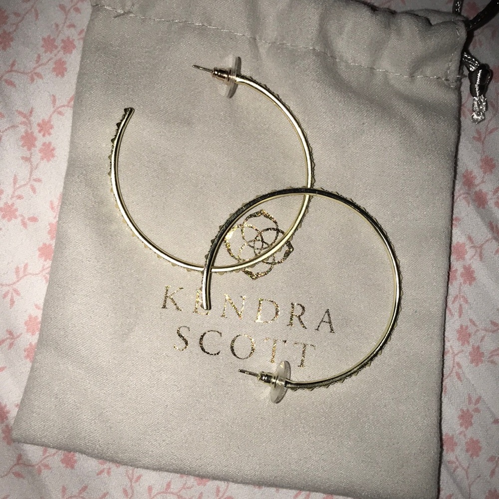 Kendra Scott Val Hoops!